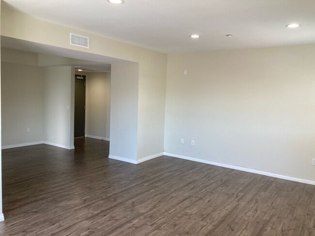 Building Photo - 10201 Mountair Ave