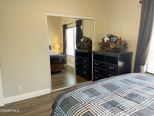 Building Photo - 4149 Flowerview Ct