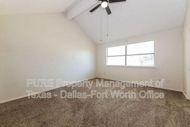 Building Photo - 8005 Meadowlark Ln