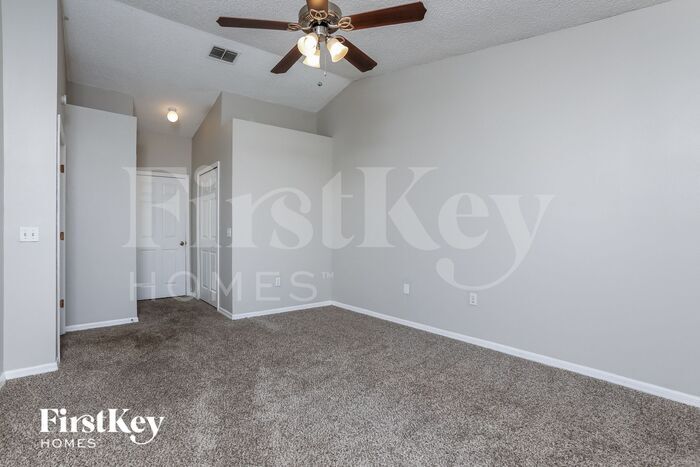 Building Photo - 6536 Viewpoint Ct