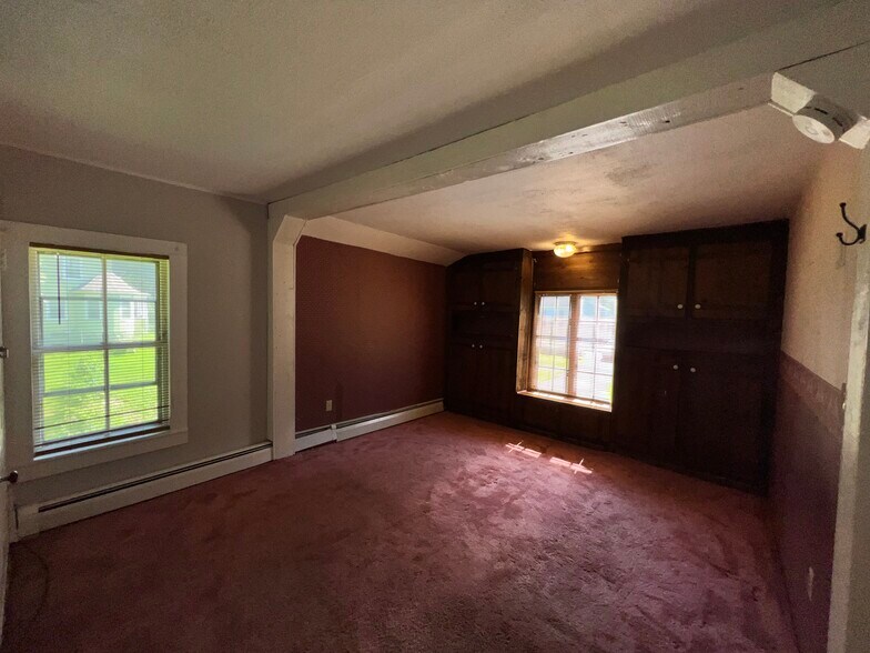 Building Photo - 57 Faber Ave