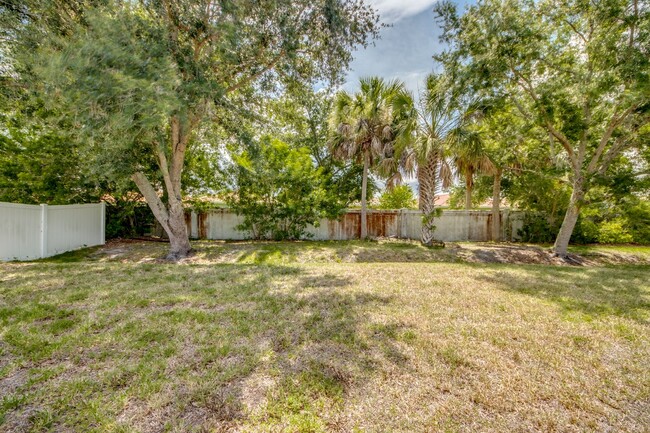 Building Photo - 2462 Nature Pointe Loop
