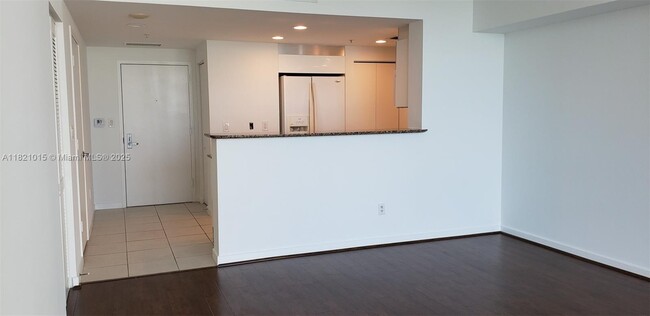 Building Photo - 325 S Biscayne Blvd