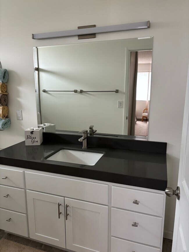 Building Photo - Beautiful Home in Watsonville - 55+ Community
