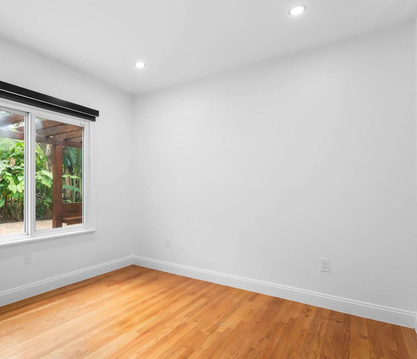 Building Photo - 3945 Loquat Ave
