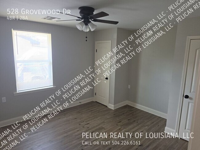Building Photo - 528 Grovewood Dr