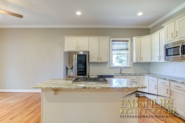 Building Photo - 109 Buck Johnson St