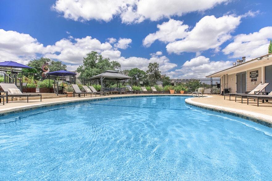 Building Photo - Barton Hills Apartments