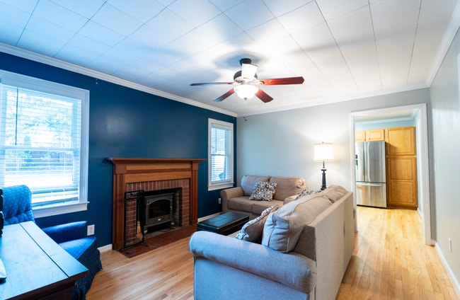 Building Photo - Charming 3BR/2BA Home for Rent in Clemson ...