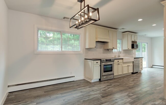 Building Photo - 20 Arcadia Dr