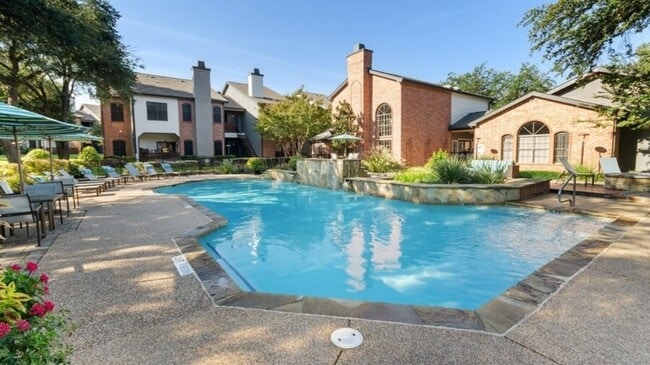 Building Photo - 18800 Lina St