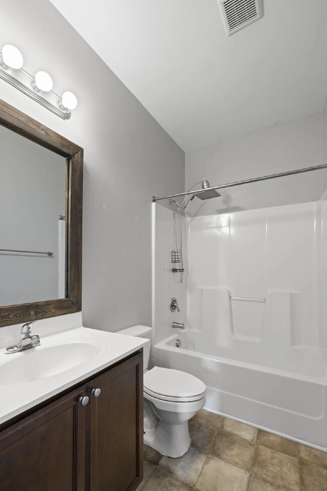 Building Photo - 144 Backfield Pl