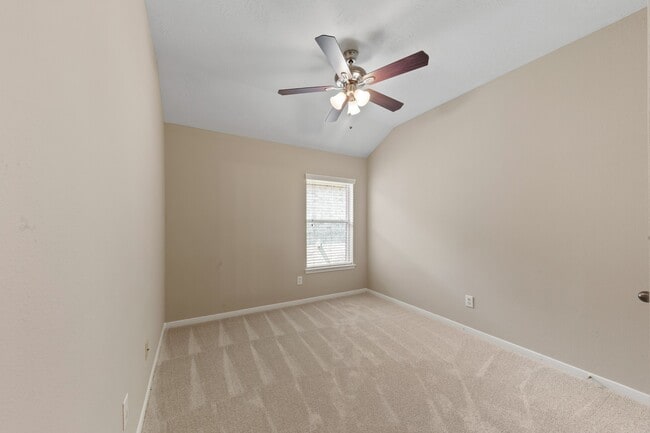 Building Photo - 731 Pickett Hill Ln