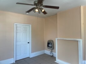 Building Photo - 1230 Mandeville St