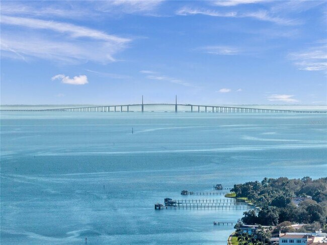 Building Photo - 4728 Beach Dr SE