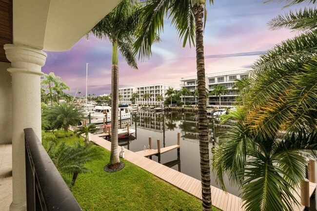 Building Photo - 61 Isle of Venice Dr