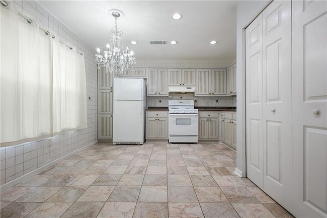 Building Photo - 4758 Pebble Trce