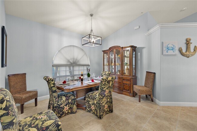 Building Photo - 414 SW 47th St