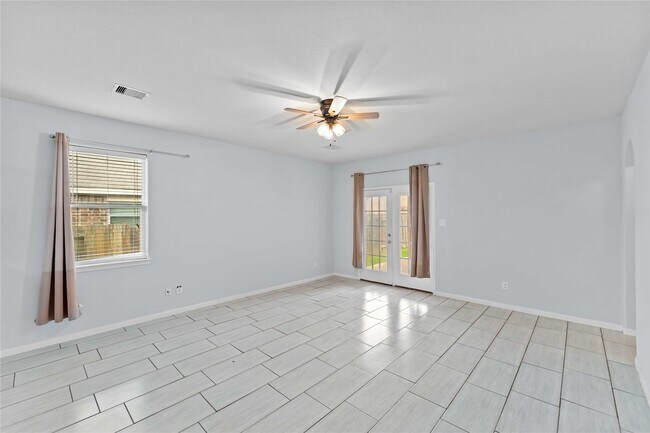 Building Photo - 5015 Alder Bend Ln