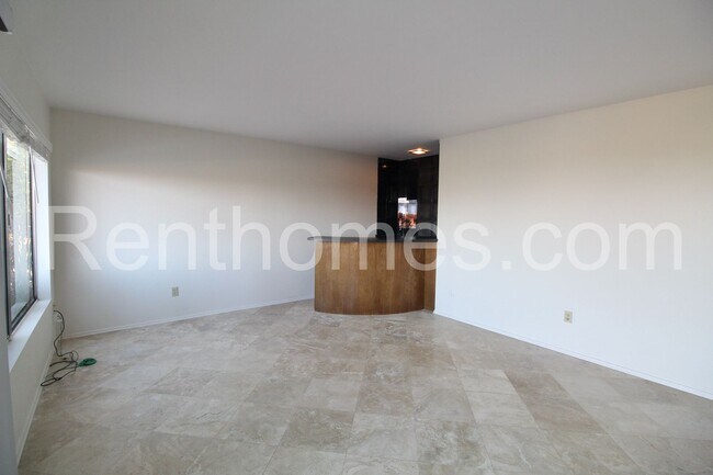 Building Photo - 10258 Grayfox Dr