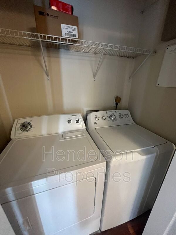 Building Photo - 606 Tribune Dr