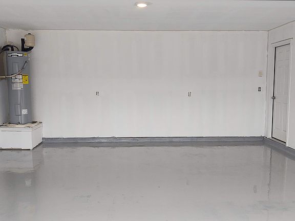 Building Photo - 4 Bedroom 3 Full Bathrooms home