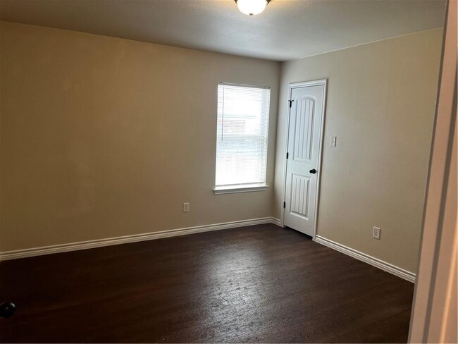 Building Photo - 109 Calvin Smith Ln.
