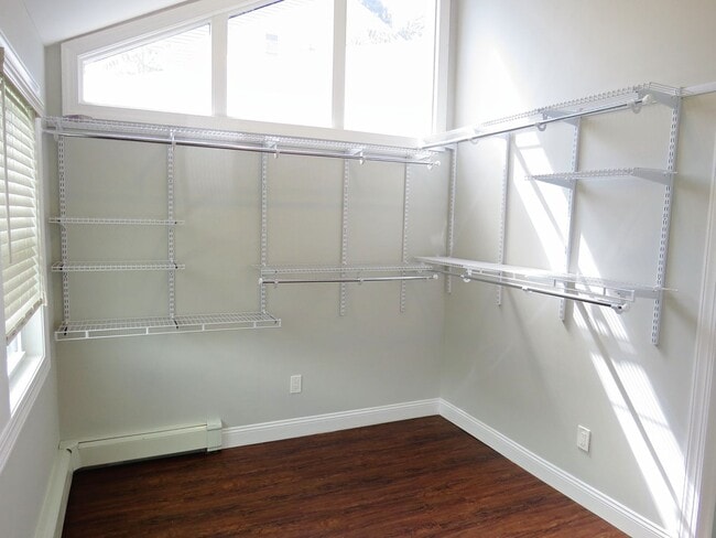 Building Photo - Spoil Yourself!!