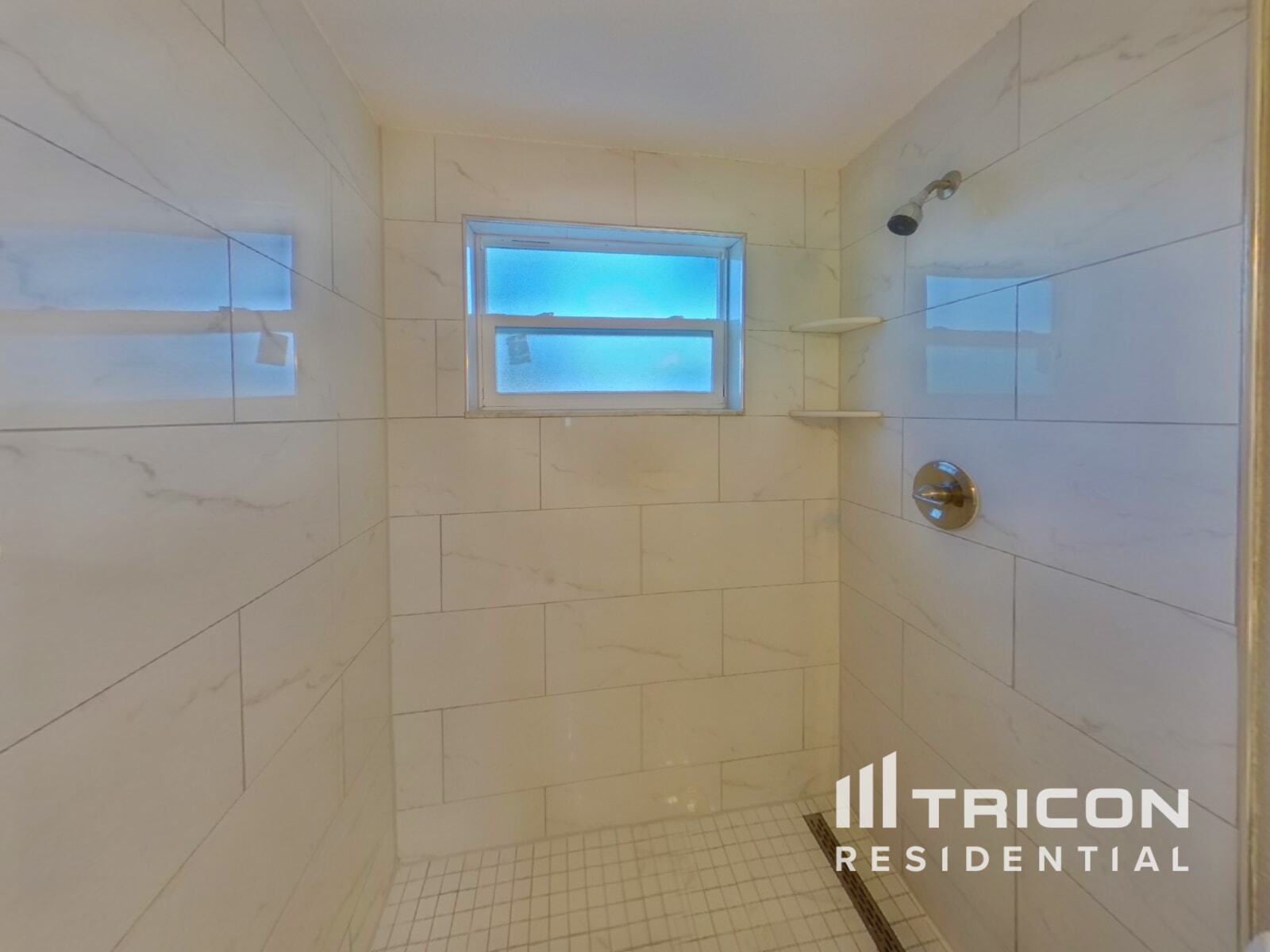 Building Photo - 6401 81st Ave