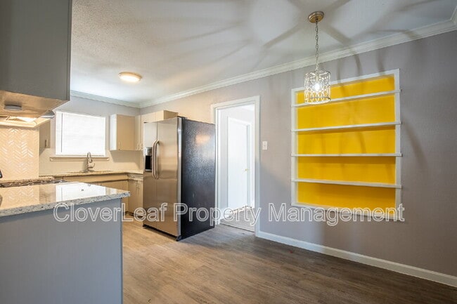 Building Photo - 2719 Gunsmoke Dr