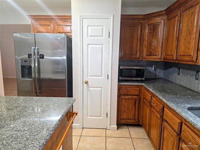 Building Photo - 28 N "E" St