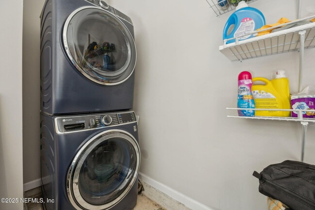 Building Photo - 290 Rum Runner Wy