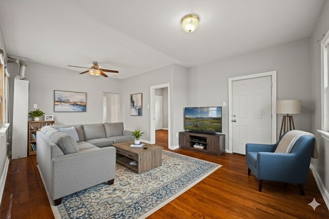 Building Photo - 5257 W Lexington St