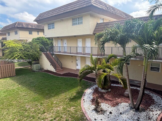 Building Photo - 8500 SW 109th Ave