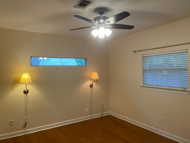 Building Photo - 6833 Corto Rd