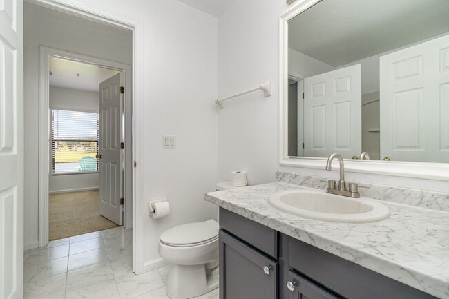 Building Photo - 1165 Luminary Cir