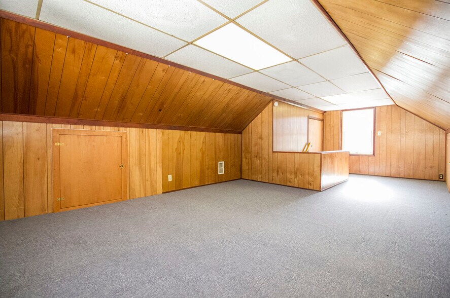 Building Photo - 2859 Boxwood Rd