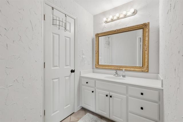 Building Photo - 7889 Steeplechase Cir