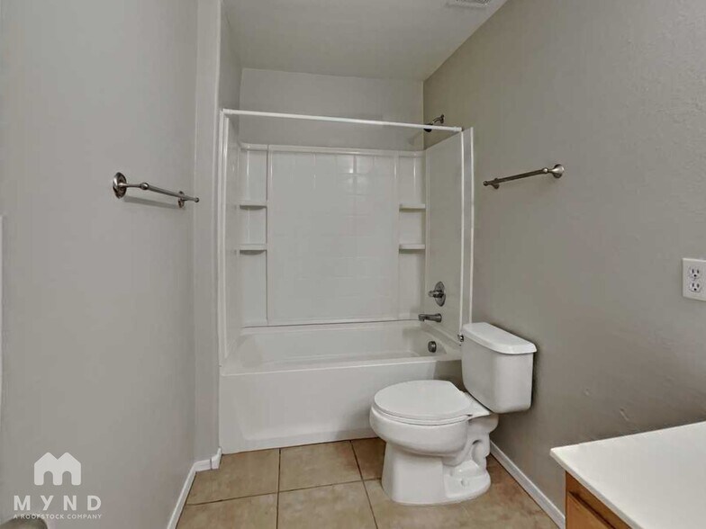 Building Photo - 6327 W Branham Ln