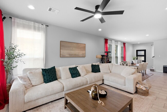 Building Photo - 2133 Windy Grove Dr