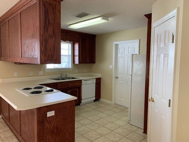 Building Photo - Chadwyck Subdivision