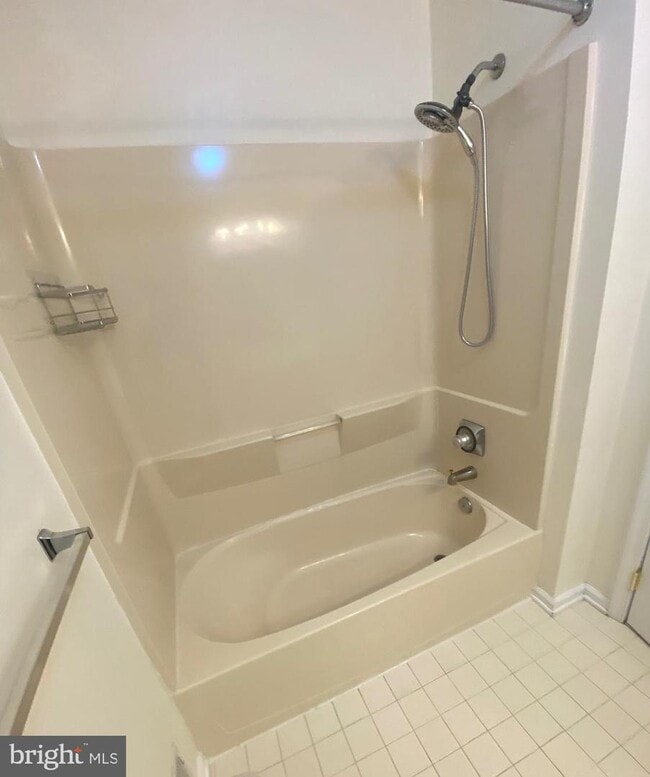 Building Photo - 372 Tuvira Ln