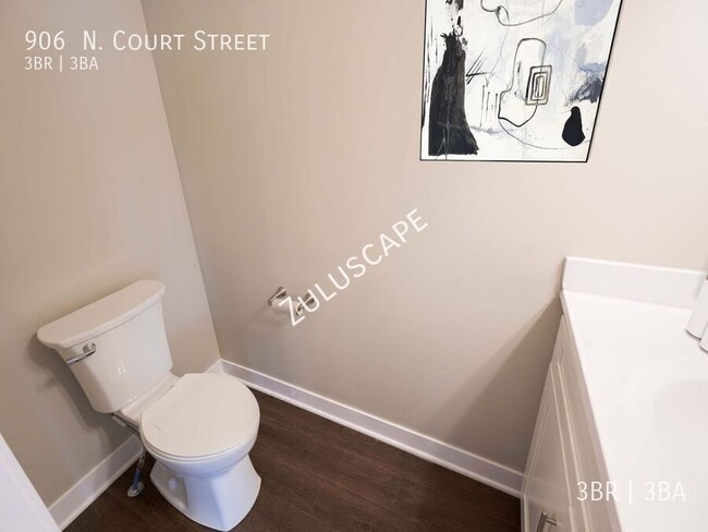 Building Photo - 906  N. Court Street-