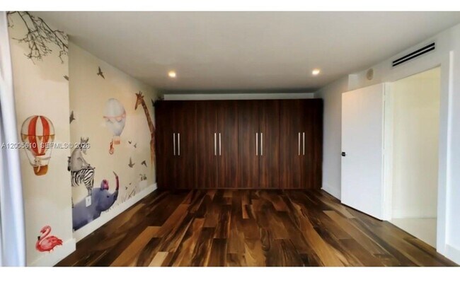 Building Photo - 11111 Biscayne Blvd