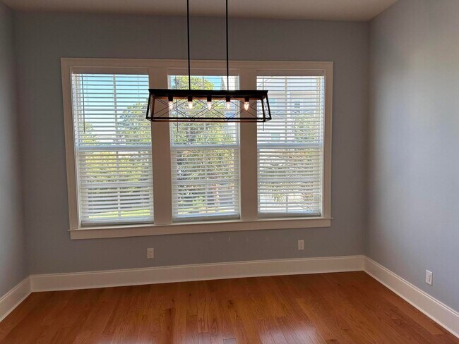 Building Photo - 28 Maritime Way