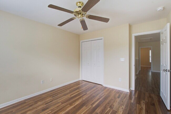 Building Photo - 2457 Scholar Ln