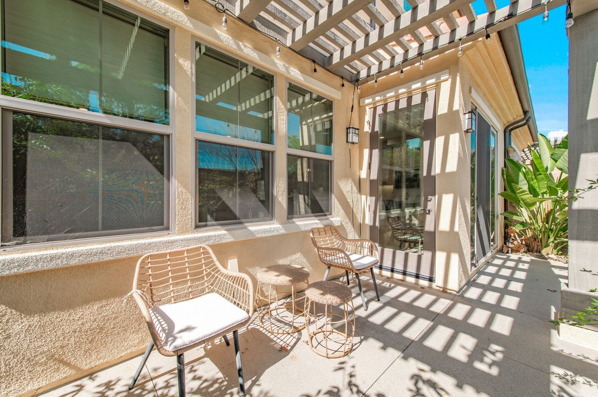 Building Photo - 135 Okra