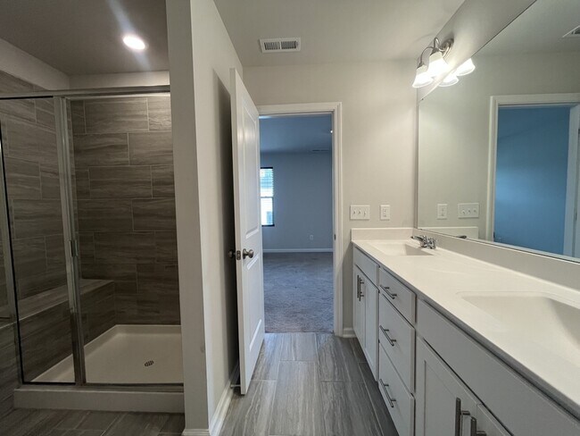 Building Photo - 2527 Laurel Valley Way