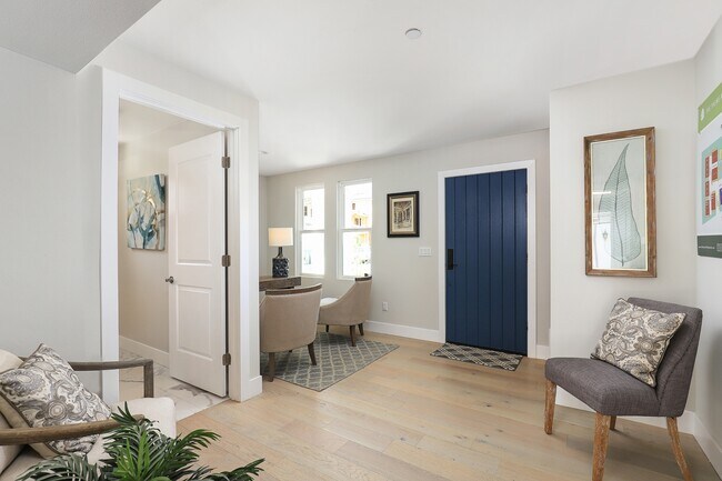 Building Photo - 15 Brookline Way