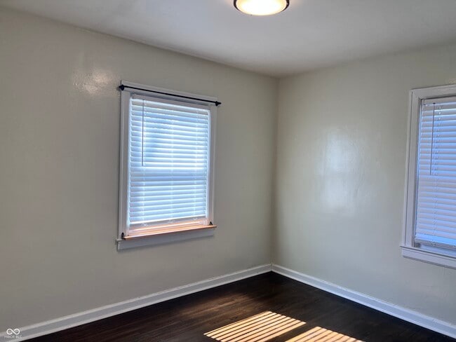 Building Photo - 1524 E 46th St